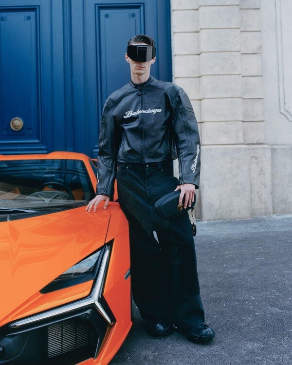 Campagna Balenciaga Lamborghini1
