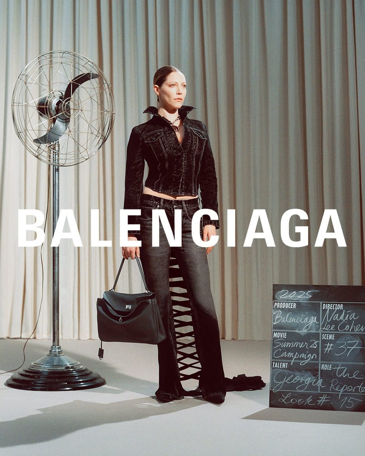 Campagna estiva Balenciaga1
