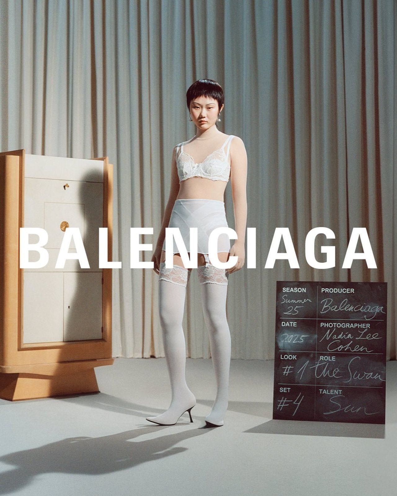 Campagna estiva Balenciaga7