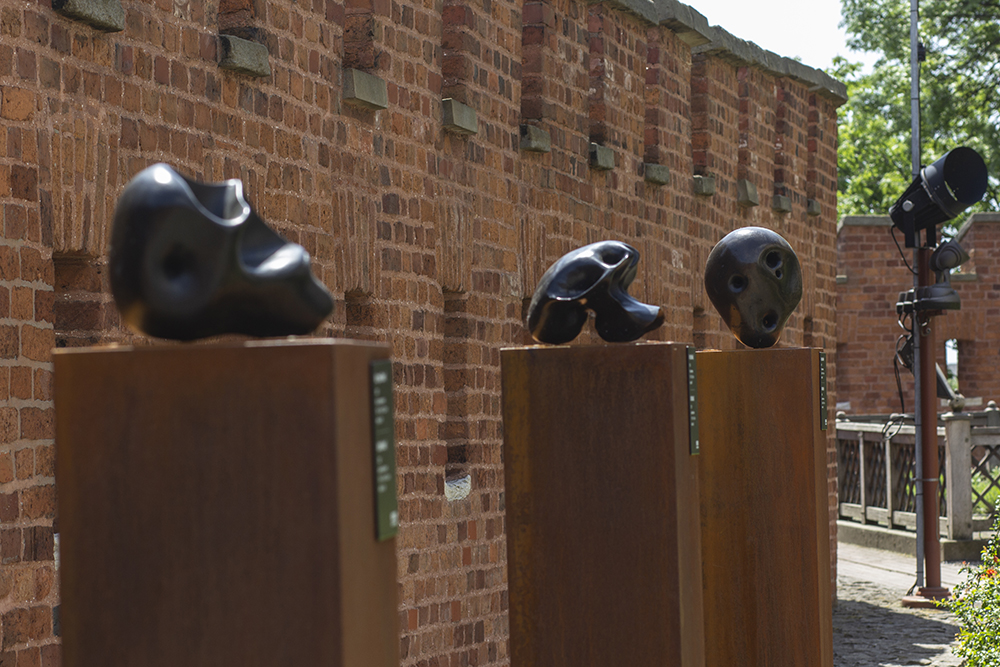 Beksinski. Sculture Documentazione20piccole