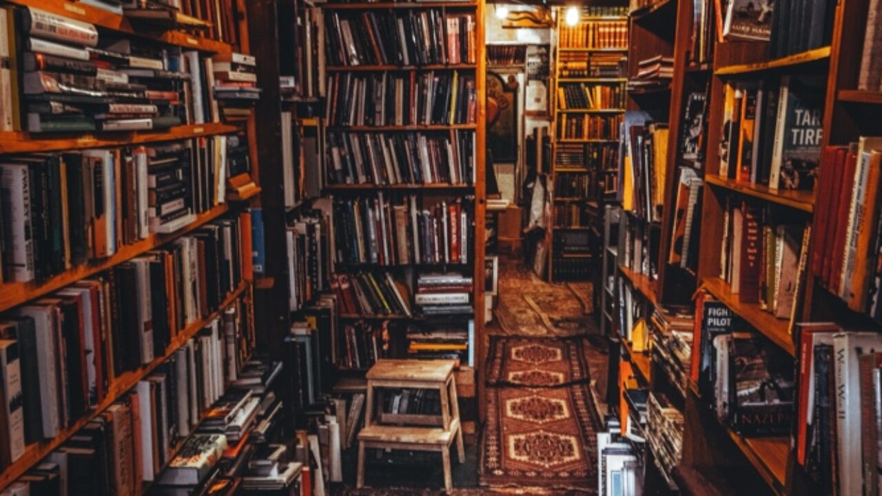 Saint Laurent Babylone, la libreria più elegante