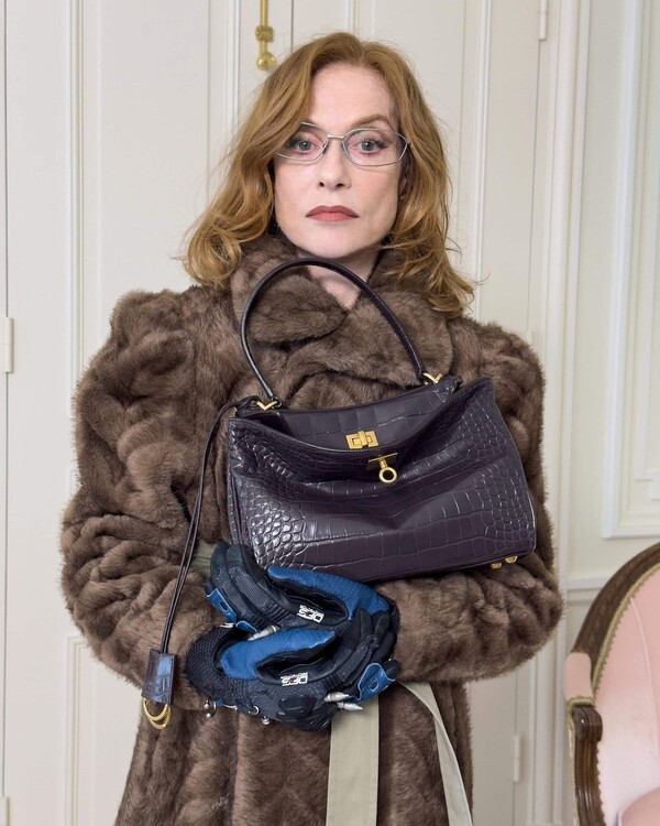 Campagna Balenciaga con Claudia Schiffer11