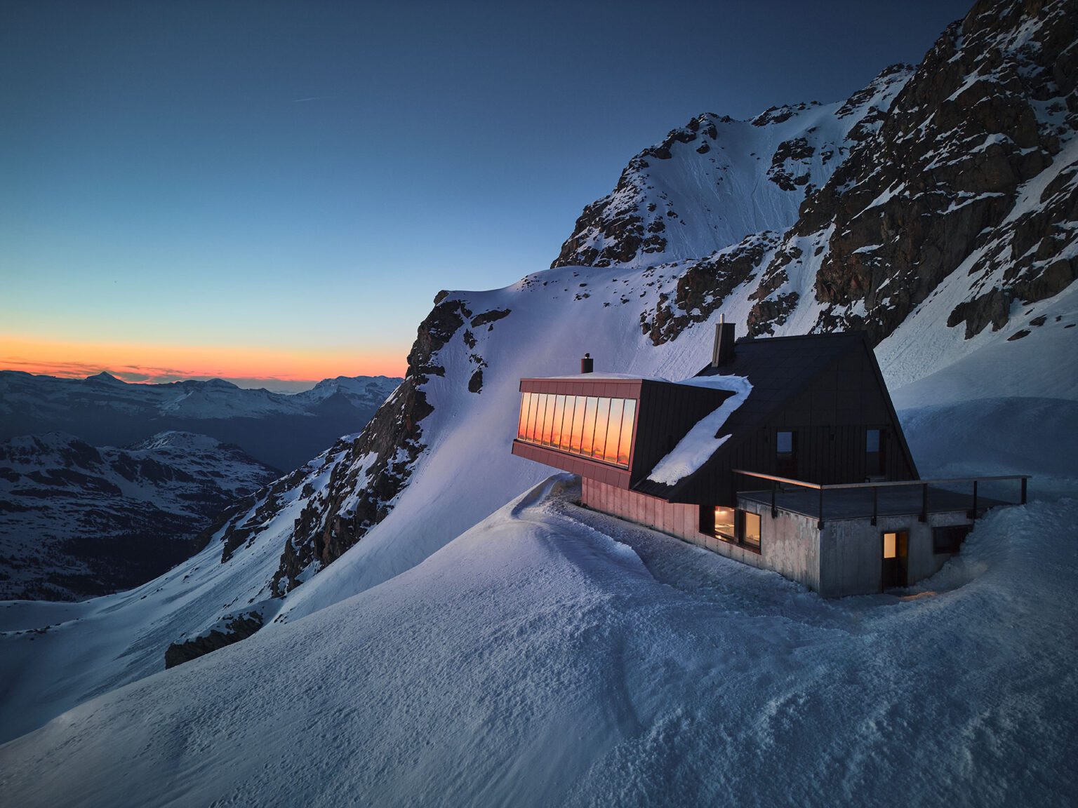 Cabane Tortin I segreti del rifugio off-grid sopra Verbier