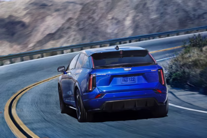 Cadillac Optiq V 2026 Lusso Elettrico Con 519 Km Sotto Il Cofano