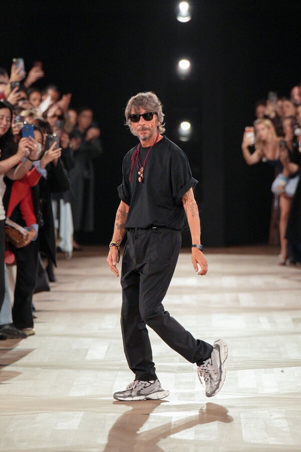 Pierpaolo Piccioli Balenciaga in una Nuova Versione, Ma Siamo Sicuri?