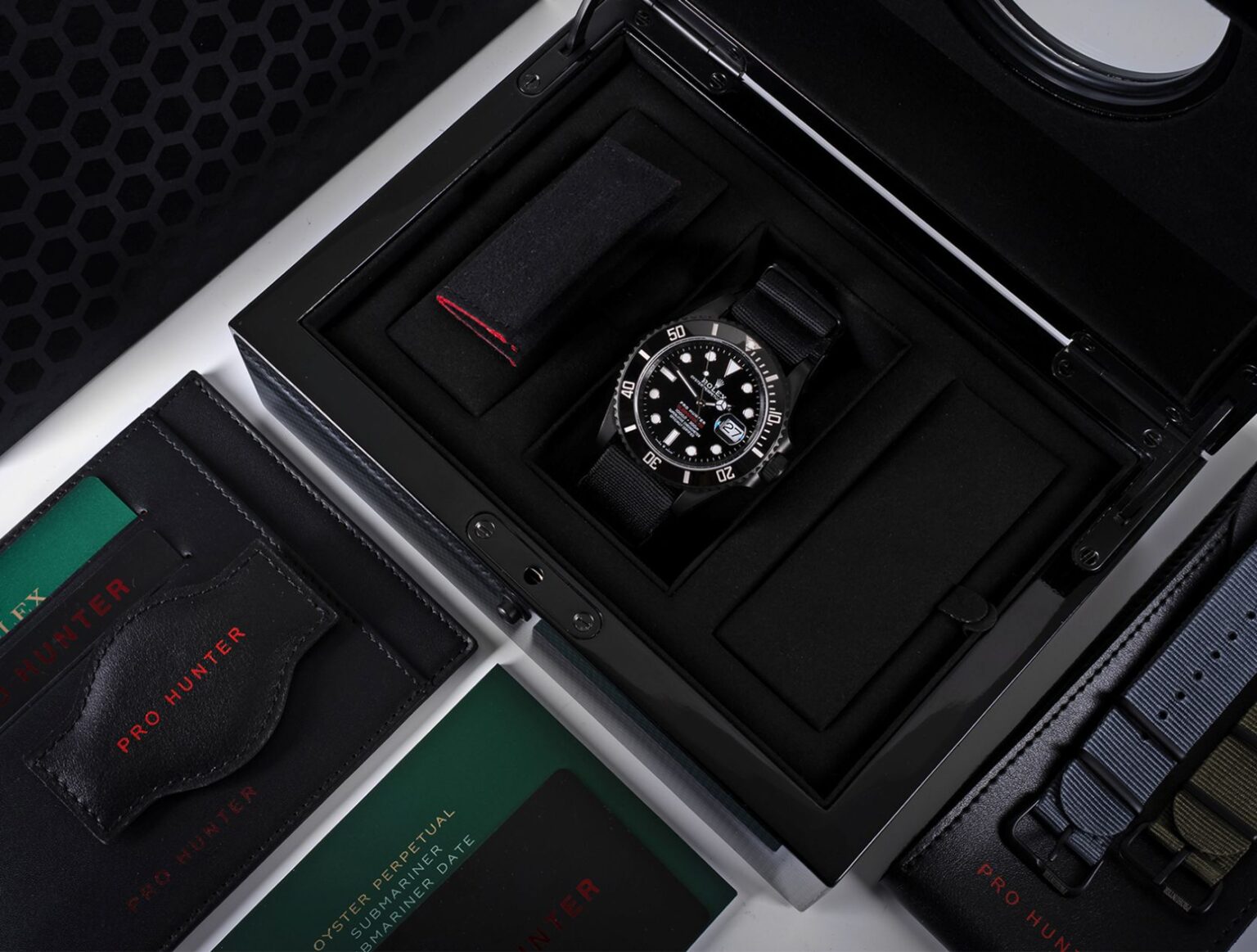 Rolex Pro Hunter Submariner 126610ln La Leggenda Nera in una Nuova Edizione