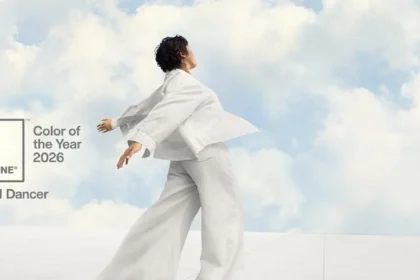 251205 Pantone Colore Dell Anno Magazine Big