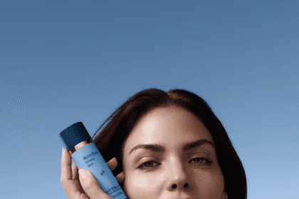 Mystro Revive Renewing Serum Una Nuova Era per la Cura della Pelle in Menopausa