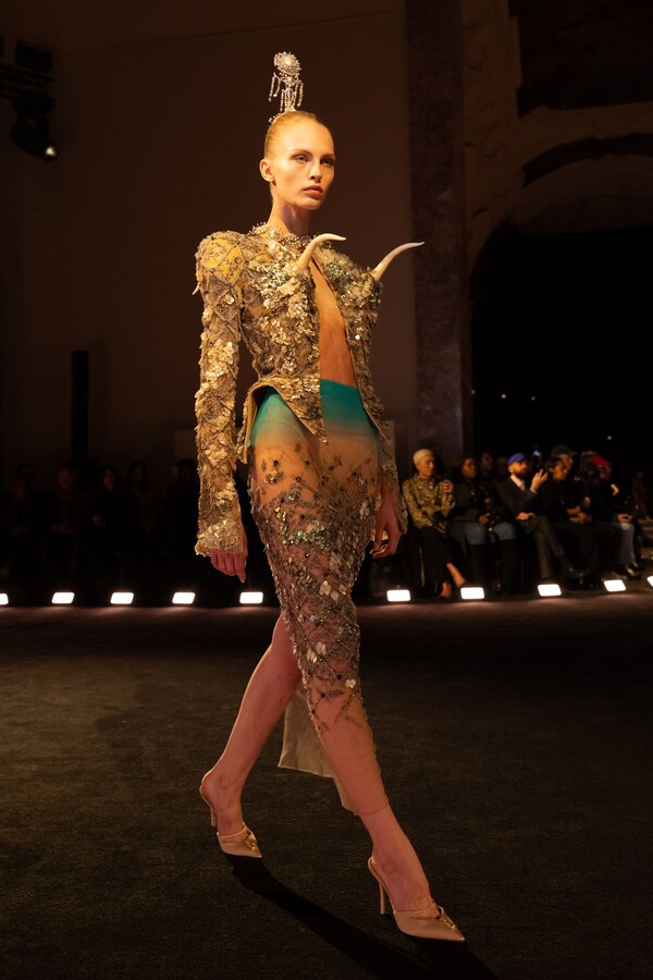 Schiaparelli Primavera 2026 Agonia E Estasi Haute Couture Come Arte viva6